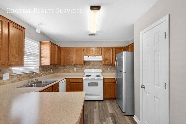 Building Photo - 924 Emily Cir