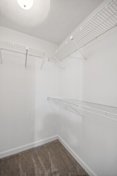 Building Photo - 401 Defoors Lndg NW