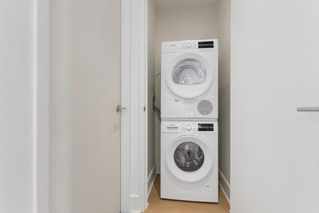 Building Photo - 2 bedroom in Brooklyn NY 11217