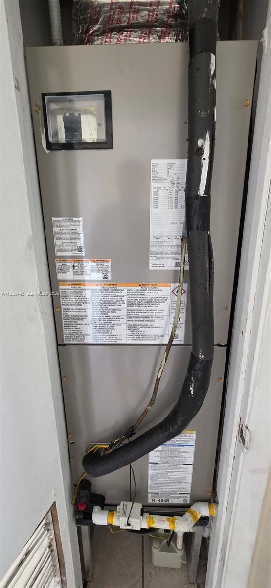 Building Photo - 664 W 29th St