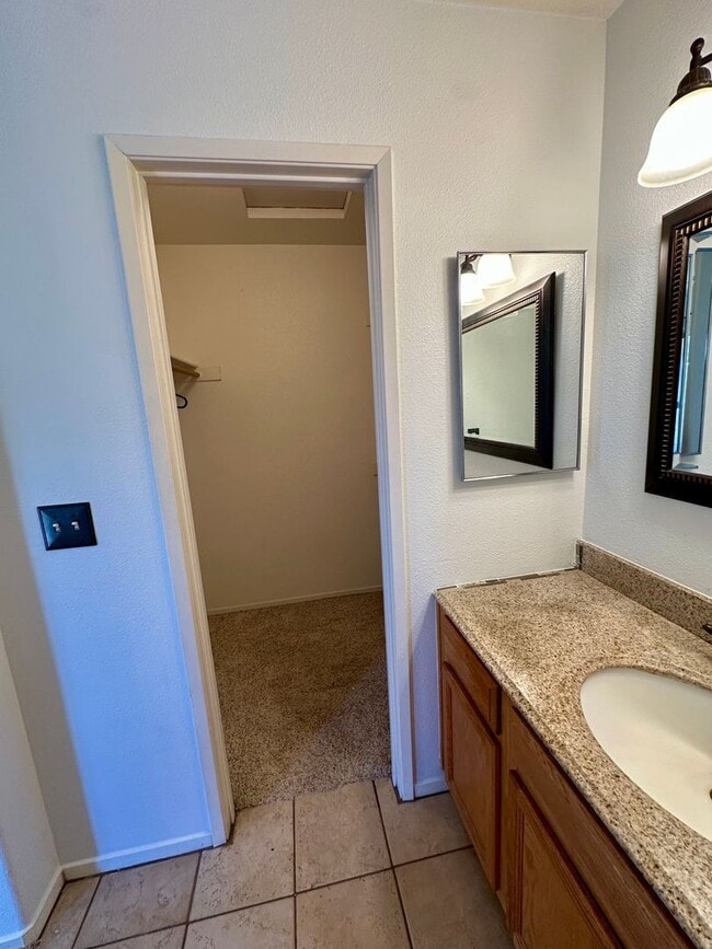 Building Photo - Well maintained 3 Bedroom Home in Willow G...