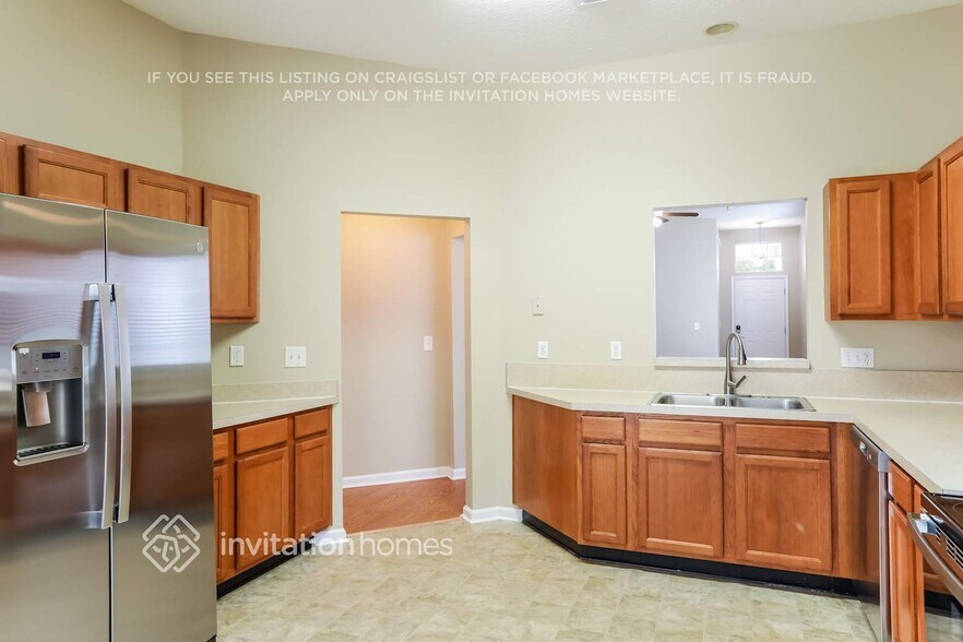 Building Photo - 4011 Pebble Brooke Circle South