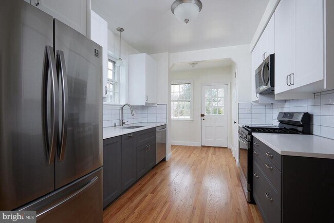 Building Photo - 6216 30th St NW