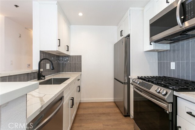 Building Photo - 19350 Sherman Way