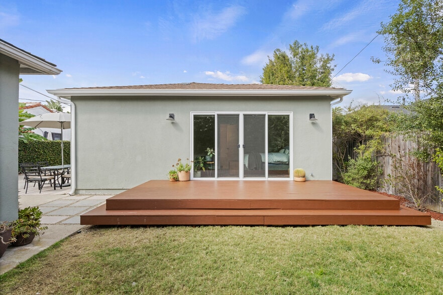 Building Photo - 1772 S Orange Grove Ave