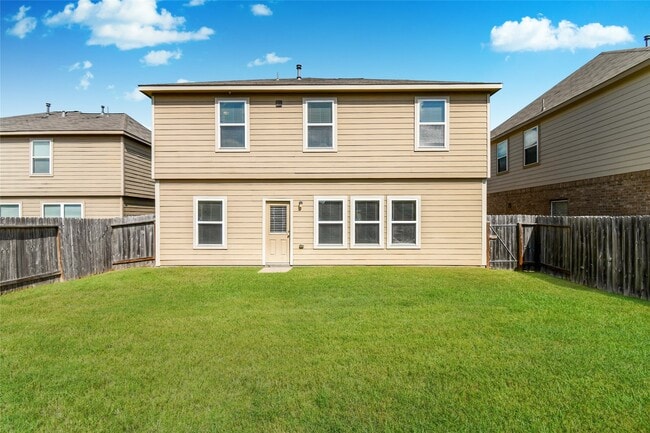 Building Photo - 3227 Thicket Path Way