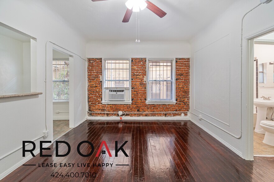 Building Photo - 849 S Oxford Ave