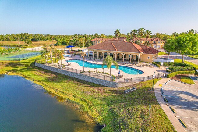 Building Photo - 695 Bay Leaf Dr