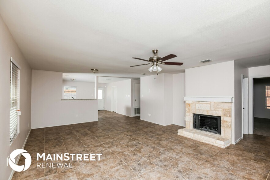 Building Photo - 8106 Stowe Springs Ln