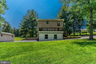 Building Photo - 9201 Harrington Dr