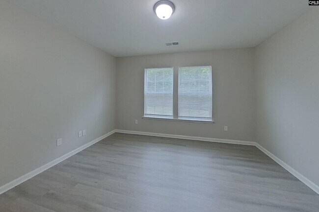 Building Photo - 344 Longfellows Ln