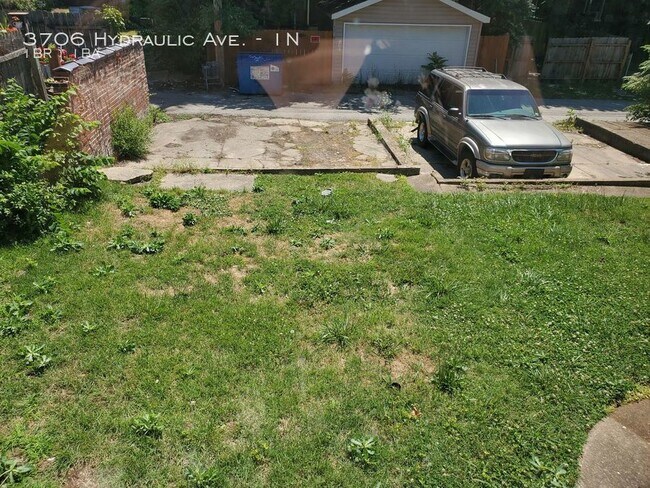 Building Photo - 3706 Hydraulic Ave