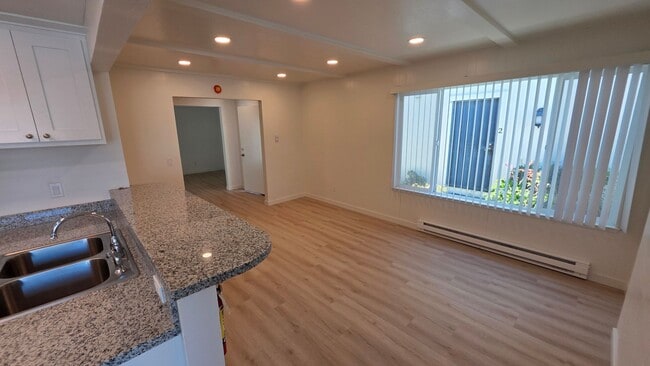 Building Photo - 1507 Brookvale Dr