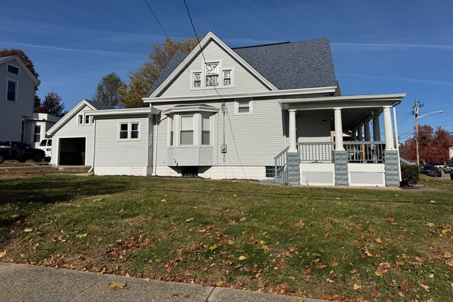 Building Photo - 3805 Regent Ave