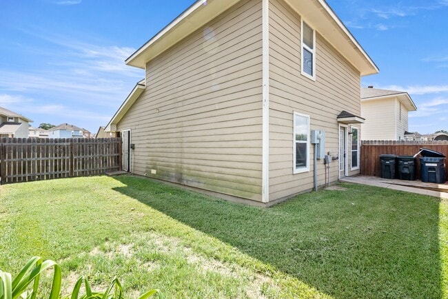 Building Photo - 4003 Southern Trace Ct