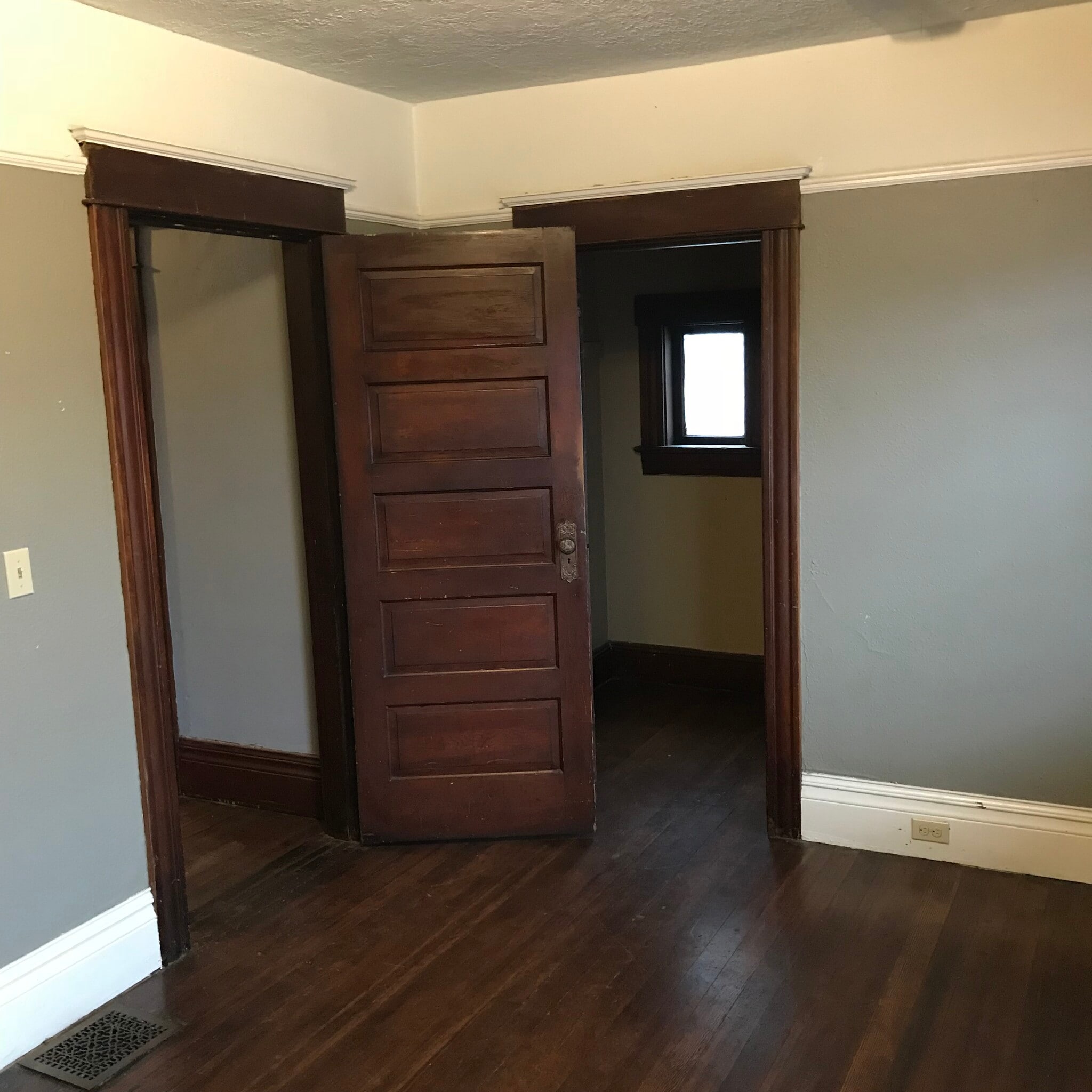 Building Photo - 109 NE Hancock St