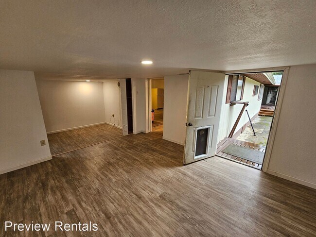 Building Photo - 3 br, 2 bath House - 8971 West Pressentine...
