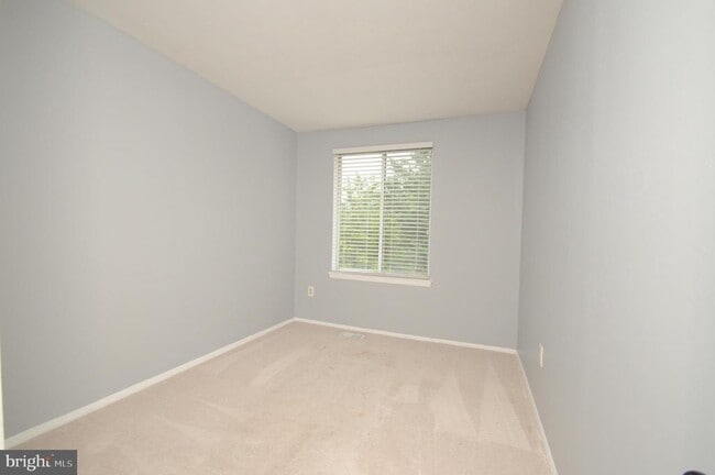 Building Photo - 7803 Whistling Pines Ct