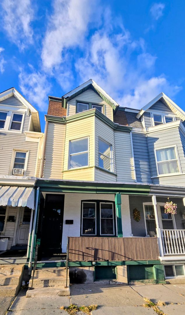 Building Photo - 625 Greenleaf St