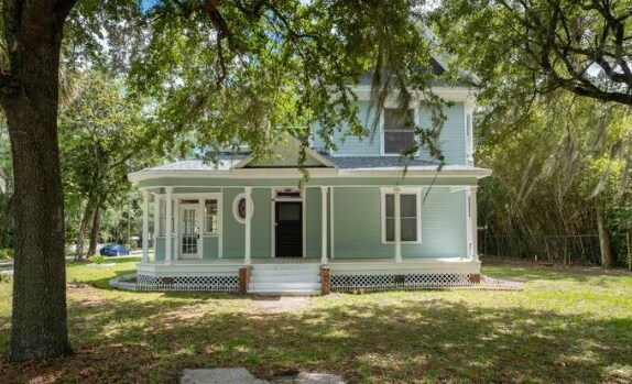 Building Photo - 735 E University Ave