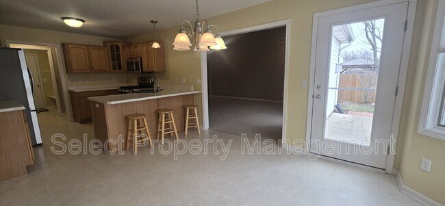 Building Photo - 2515 Sugar Tree Dr