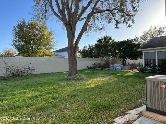 Building Photo - 976 S Fork Cir