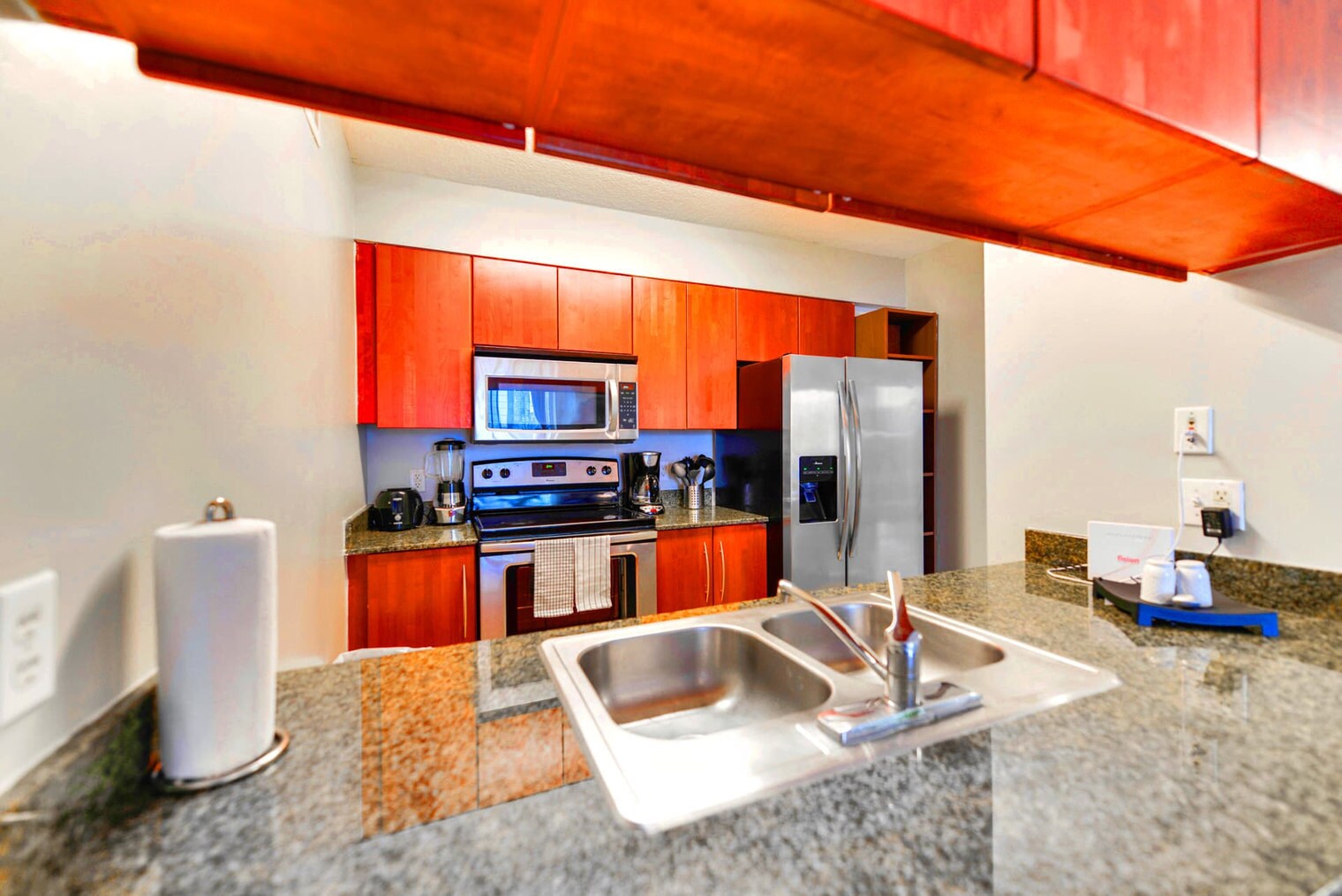 Building Photo - 1200 Brickell Bay Dr