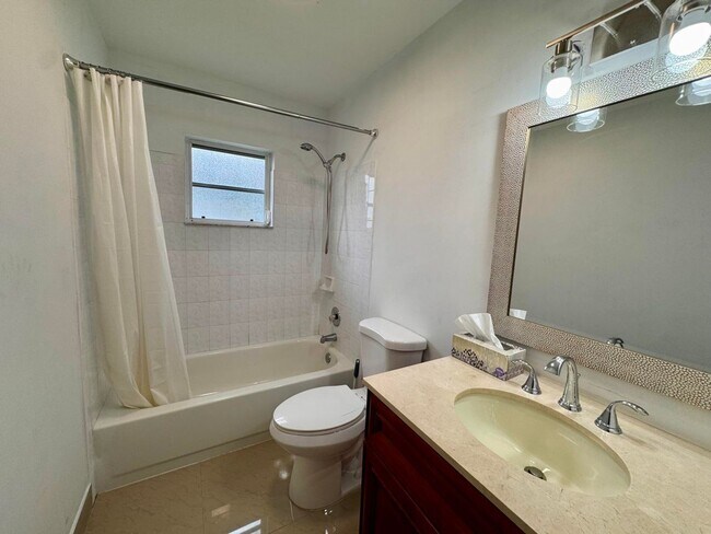 Building Photo - 1132 Hatteras Cir