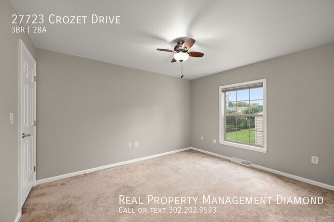 Building Photo - 27723 Crozet Dr