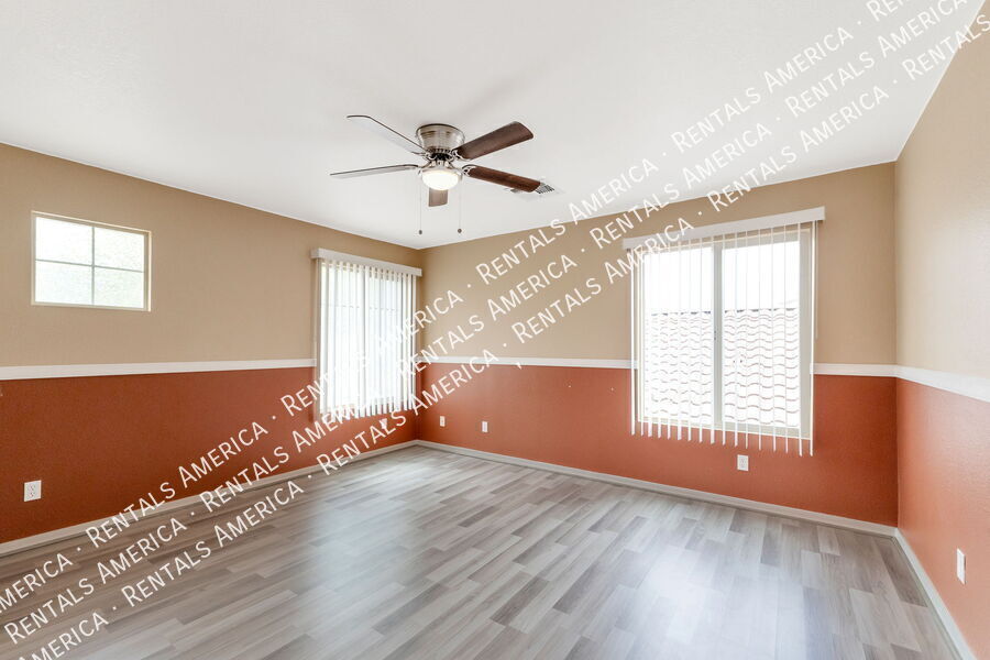 Building Photo - 12936 N Salt Cedar Dr