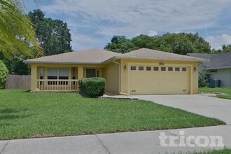 Building Photo - 2438 Pine Chase Cir