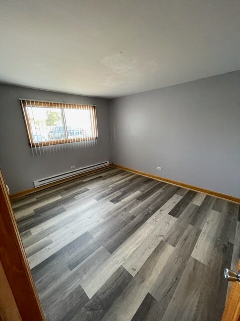 MASTER BEDROOM - 7328 W 85th Plz