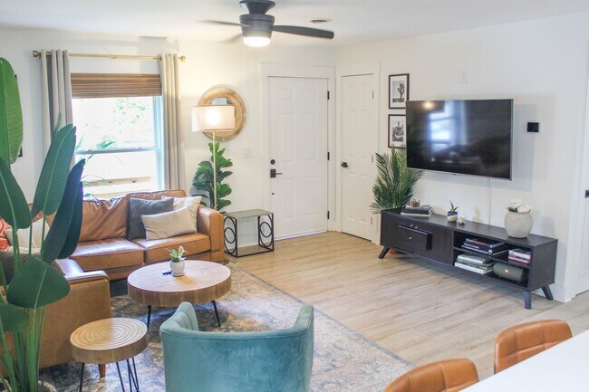 Building Photo - Renovated 3-Bedroom Single-Story Home with...