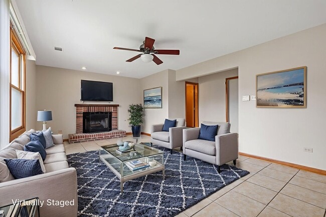 Building Photo - 2714 Billie Limacher Ln