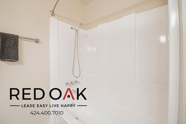 Building Photo - 861 Glencliff St