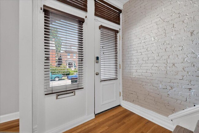 Building Photo - 4252 Castleman Ave