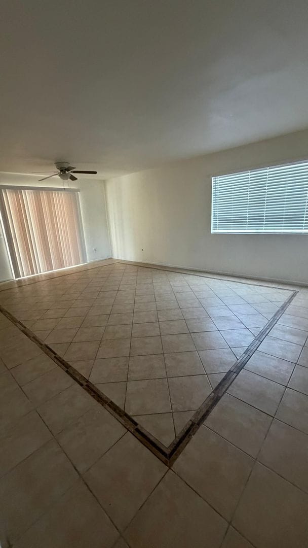 Building Photo - Welcome to your Next Home in Brawley