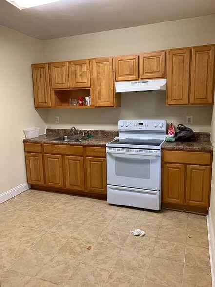 Primary Photo - 2127 Mountain St