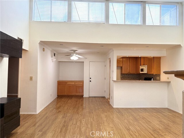 Building Photo - 5325 Newcastle Ave