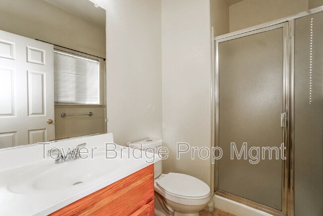 Building Photo - 3918 Ginko Way