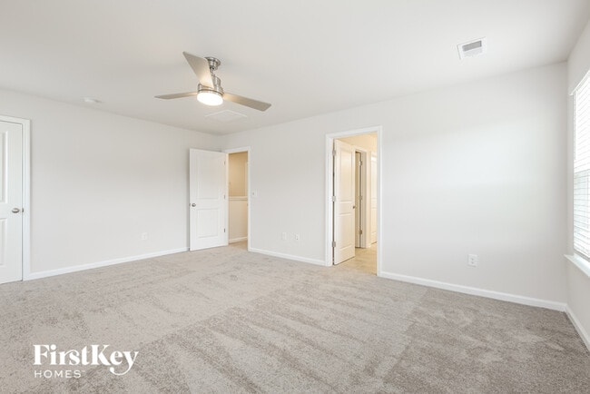 Building Photo - 717 Ridgemoor Trl
