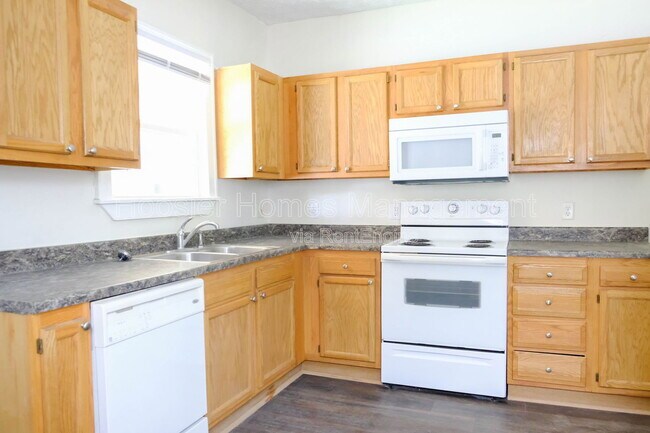 Building Photo - 4245 College - 4247