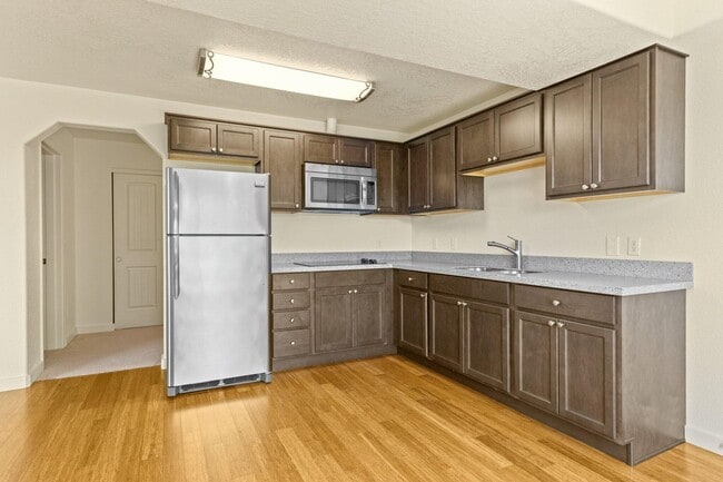 Building Photo - 4334 Vineyard Terrace