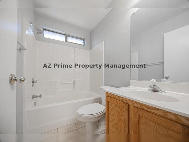 Building Photo - 13344 W Desert Ln
