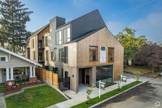 Primary Photo - Watts Rowhouses