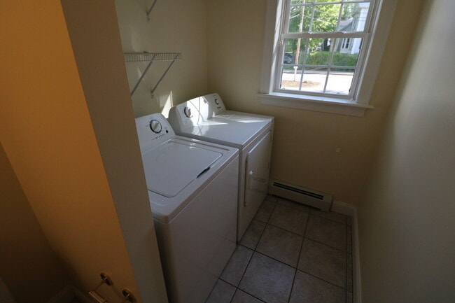 Building Photo - 38 Storer St