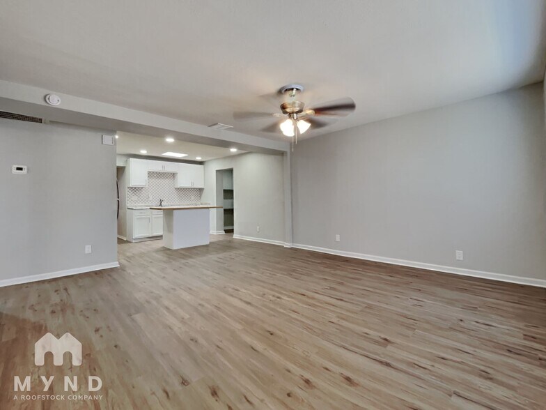 Building Photo - 1519 W Cocopah St