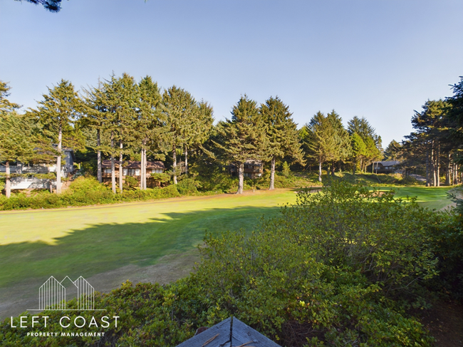 Building Photo - 132 Salishan Dr