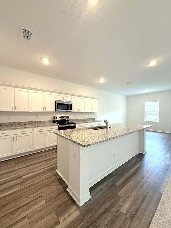 Building Photo - 14613 Italy Ave