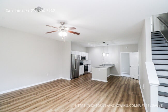 Building Photo - 511 Olive Branch Way